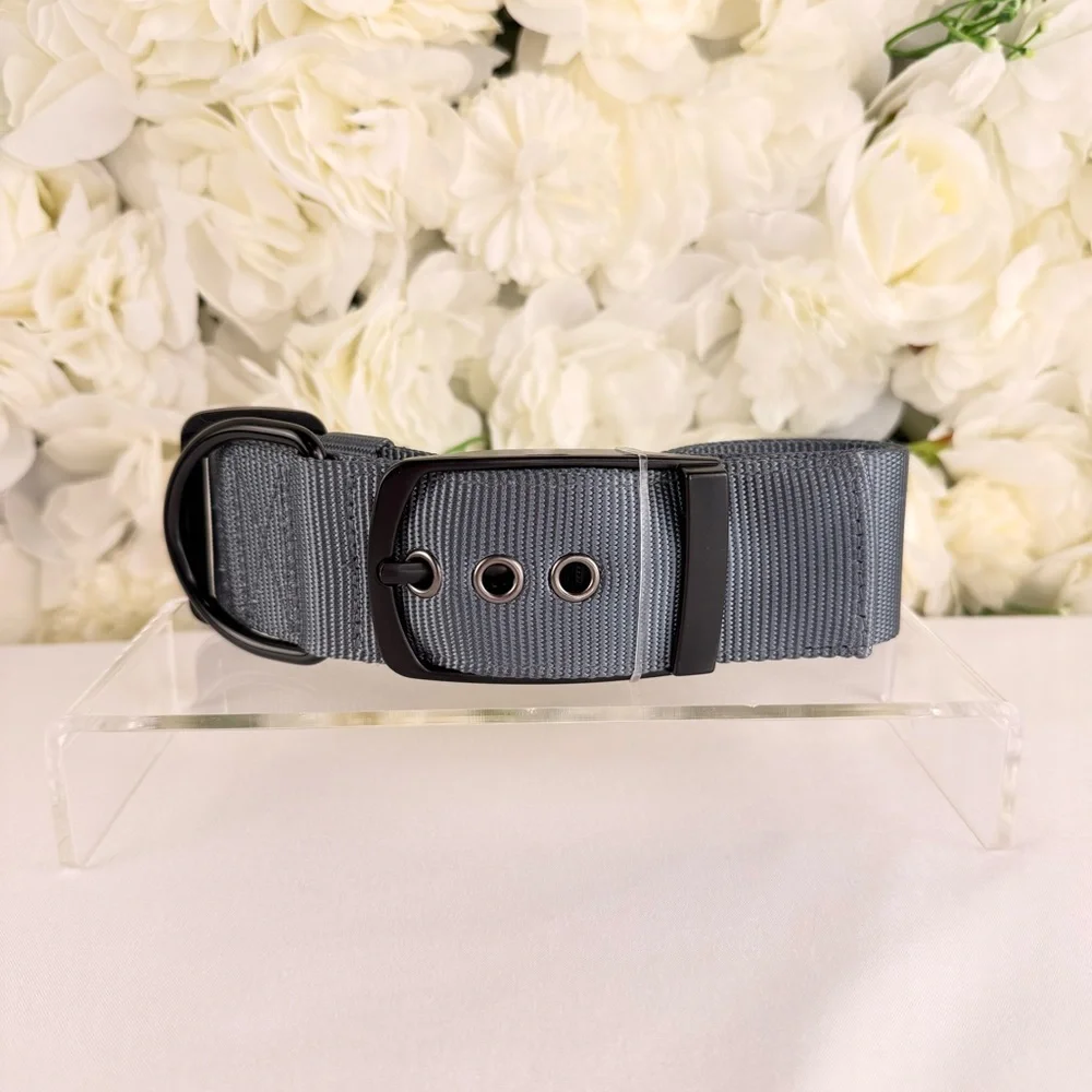 Durable Gray Adjustable Dog Collar – Heavy-Duty Nylon w/ Black Hardware